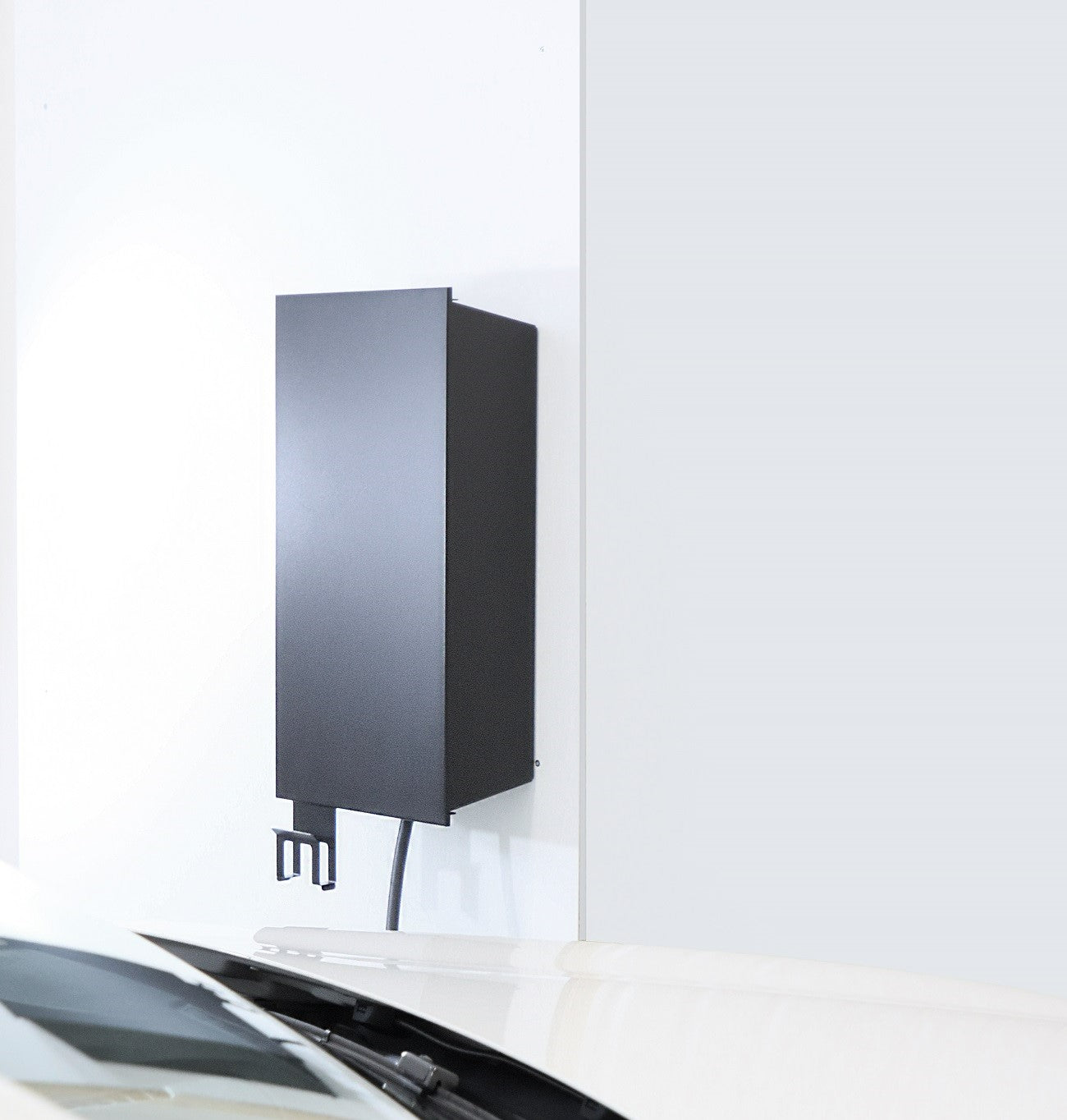 Tarvikkeet sähköautoiluun